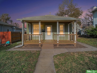 1454 Sumner St, Lincoln, NE 68502