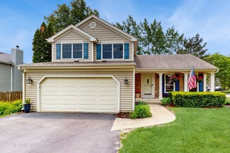 500 Shallow Cove Rd, Lake Zurich, IL 60047