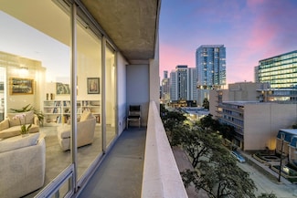 1801 Lavaca St Unit 7B, Austin, TX 78701