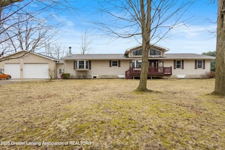 9901 Friegel Rd, Perry, MI 48872