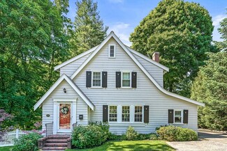 124 Forest St, Winchester, MA 01890