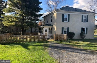 8503 W Main St, Marshall, VA 20115