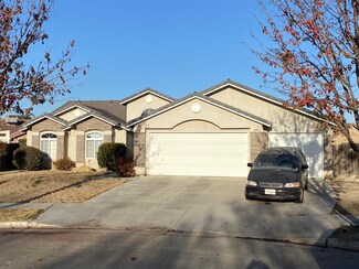 658 S 17th Ct, Kerman, CA 93630