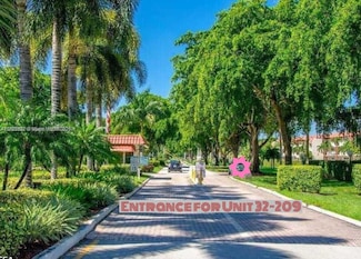 8980 S Hollybrook Blvd Unit 209, Pembroke Pines, FL 33025