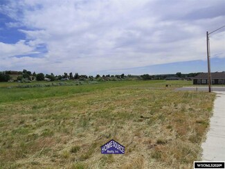 115 Roaring Fork Ct, Lander, WY 82520