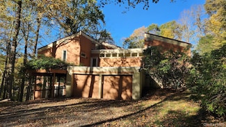 402 Hortontown Rd, Hopewell Junction, NY 12533