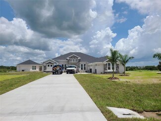 5329 San Remo Cir, Wimauma, FL 33598