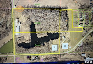 140 House Rd, Elkville, IL 62932