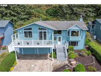 2105 NW Parker Ave, Waldport, OR 97394