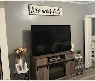 17 Muzzy Rd, Little Falls, NJ 07424