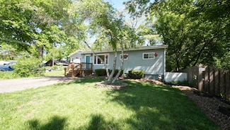 814 Hickory Rd, Twin Lakes, WI 53181