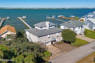 204 Shoreline Dr, Atlantic Beach, NC 28512