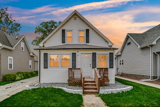 241 N Fulton Ave, Bradley, IL 60915