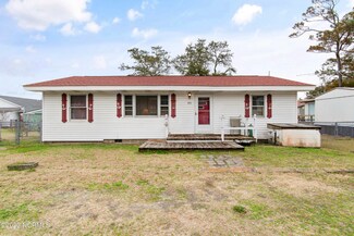 693 Forest Dr SE, Bolivia, NC 28422