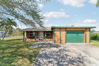 11310 Heidi Lee Ln, Fort Myers, FL 33908