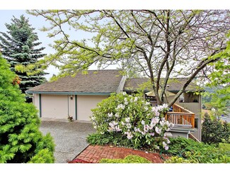 5715 138th Place SE, Bellevue, WA 98006