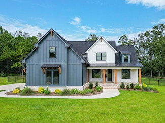 110 Tupelo Dr, Leesburg, GA 31763