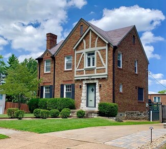 7347 Northmoor Dr, Saint Louis, MO 63105
