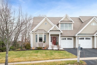 8 Riverview Heights, Amesbury, MA 01913