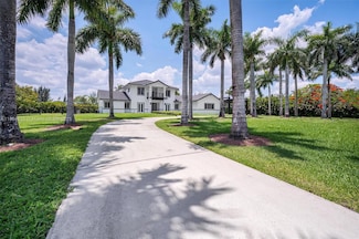 5121 SW 210th Terrace, Southwest Ranches, FL 33332
