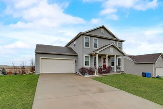 201 Ridgeline Dr, Columbus, WI 53925