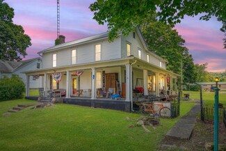 128 N 2nd St, Zaleski, OH 45698