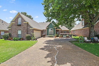 555 Clubhouse Dr, Pearl, MS 39208