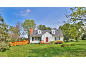 10197 Hobart Rd, Willoughby, OH 44094