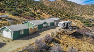31465 Angeles Forest Hwy, Palmdale, CA 93550