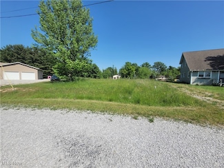 1498 Carum Place, Cinnamon Lake, OH 44287