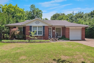 924 Old Orchard Rd, Garland, TX 75041