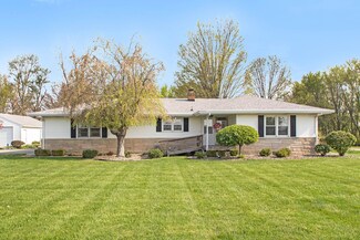 24662 Redfield St, Edwardsburg, MI 49112