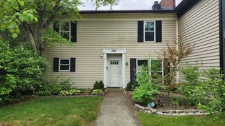 2914 Fordham Ln, Indianapolis, IN 46268