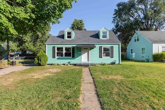 2411 Corby Blvd, South Bend, IN 46615