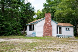 27 Fox Rd, Middleton, NH 03887