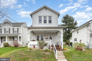 207 S 18th St, Camp Hill, PA 17011