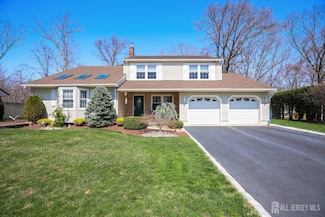 13 Mcfadden Dr, Monroe Township, NJ 08831
