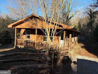 173 Blacks Creek Dr, Clayton, GA 30525