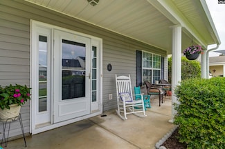 520 Blue Lake Dr, Lexington, SC 29072