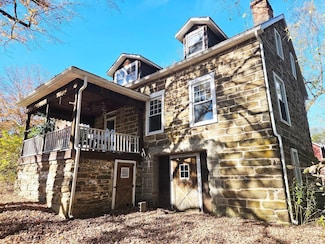 274 Fingar Rd, Hudson, NY 12534