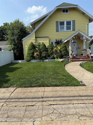 1 Nassau Blvd, Malverne, NY 11565