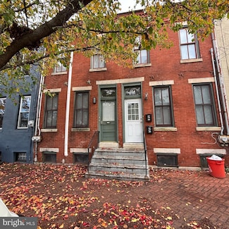 336 Point St, Camden, NJ 08102