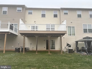 2178 Golden Eagle Dr Unit 122, York, PA 17408