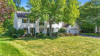 385 Sycamore Cir, Avon Lake, OH 44012