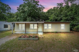 6483 Skyline Dr, Milton, FL 32570