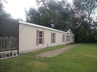 126 W Phillips Rd, Griffith, IN 46319