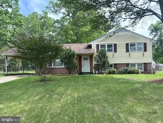 14825 Carlbern Dr, Centreville, VA 20120