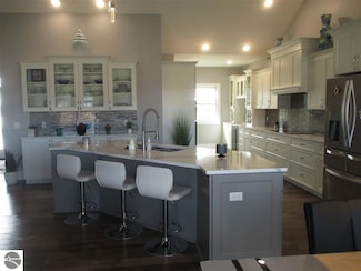 3245 Paddock, Mount Pleasant, MI 48858