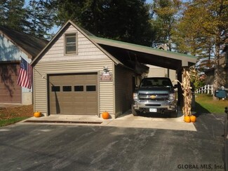 136 Woodside Ave, Broadalbin, NY 12025