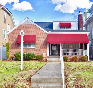 1134 8th St, Huntington, WV 25701